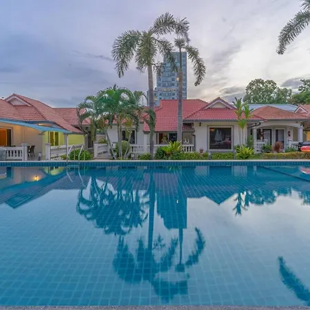 15br-30pax,300m-beach & 8mins Walking Street For Families & Group Retreat Villa Pattaya