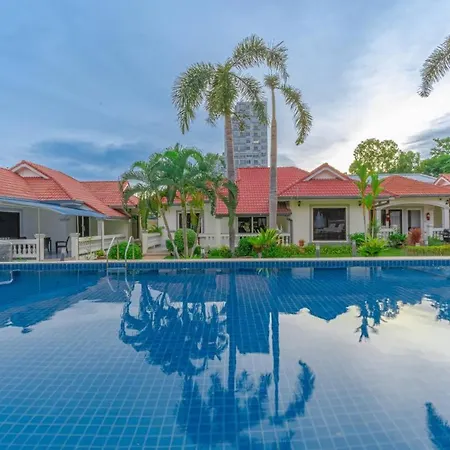15br-30pax,300m-beach & 8mins Walking Street For Families & Group Retreat Villa