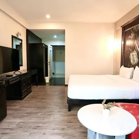 โรงแรม Homy Cozy By Prs 4*