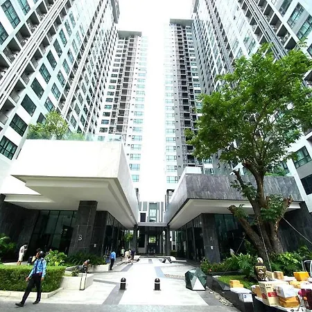 The Base Horizon Apartment