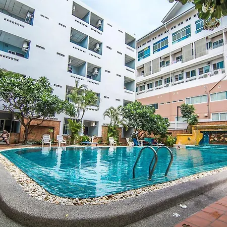 Sutus Court 7 โรงแรม 2*
