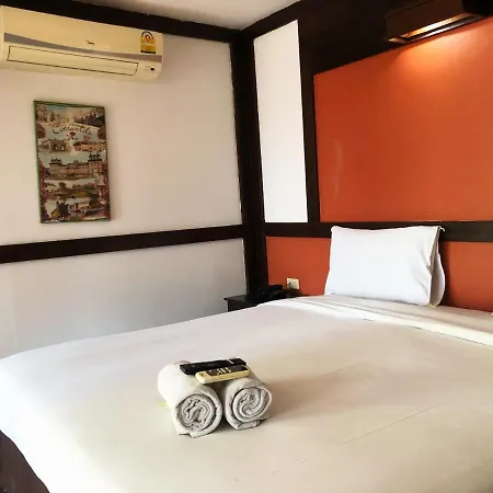 Sutus Court 7 โรงแรม Pattaya