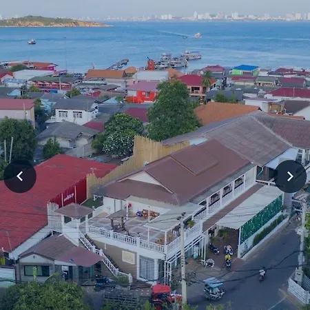 Hotel The Leaf&pool Kohlarn เดอะลีฟ&พลู ที่พักเกาะล้าน Pattaya