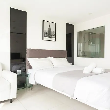 Apartment Center By K *