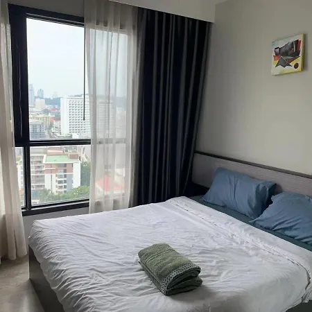 泰国芭提雅thebase无边游泳池公寓 Apartment Pattaya