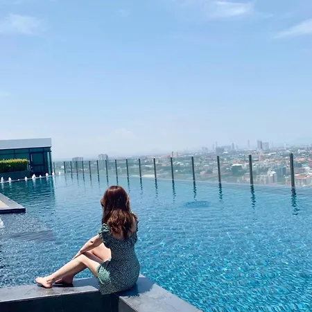 泰国芭提雅thebase无边游泳池公寓 Apartment Pattaya