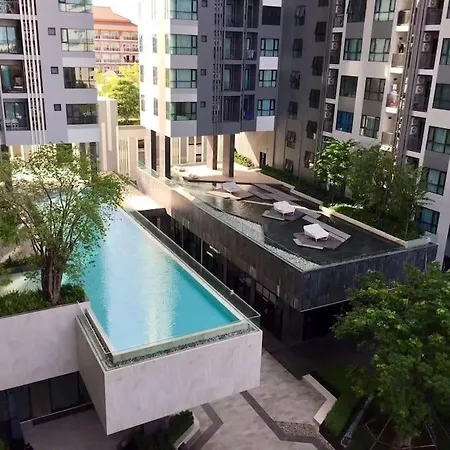 Apartment 泰国芭提雅顶层无边游泳池公寓thebase健身房 *