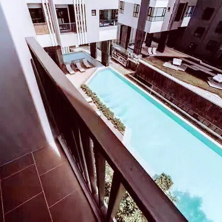 Apartment 泰国芭提雅顶层无边游泳池公寓thebase健身房 Pattaya