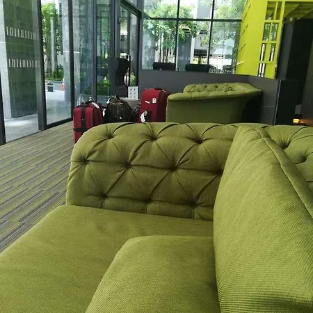 泰国芭提雅顶层无边游泳池公寓thebase健身房 Apartment Pattaya