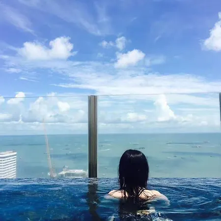 Apartment 泰国芭提雅顶层无边游泳池公寓thebase健身房 *