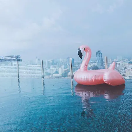 泰国芭提雅顶层无边游泳池公寓thebase健身房 Apartment Pattaya