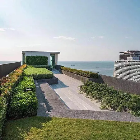 泰国芭提雅顶层无边游泳池公寓thebase健身房 Apartment Pattaya
