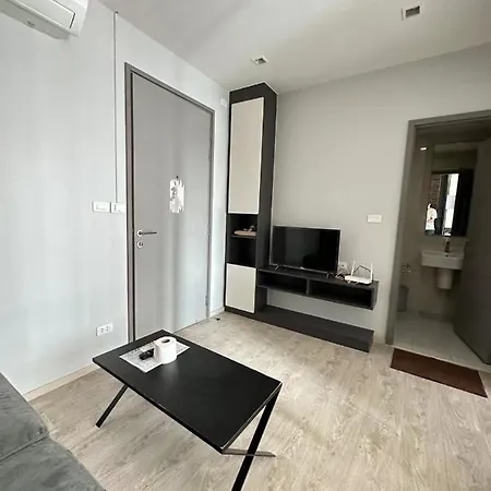 Apartment Infinity Pool One Bedroom Pattaya