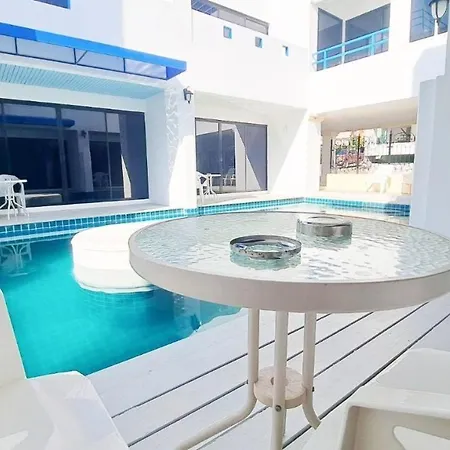 Loof Top Pool 2 Apartment