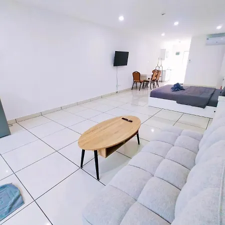 Loof Top Pool 2 Apartment
