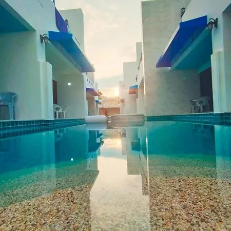 Loof Top Pool 2 Apartment Pattaya