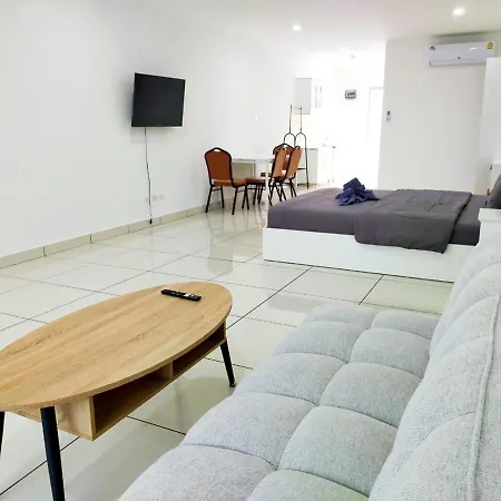 Loof Top Pool 2 Apartment