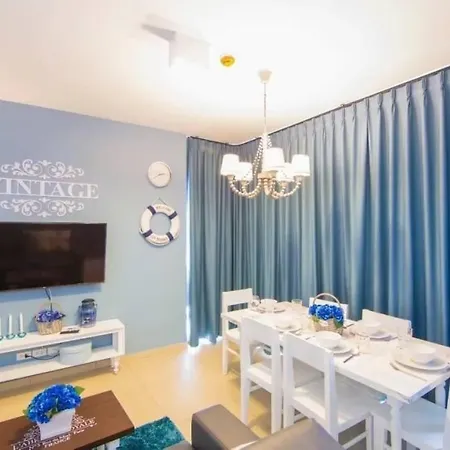 Luxury 2 Bed 2 Bath In Unix
