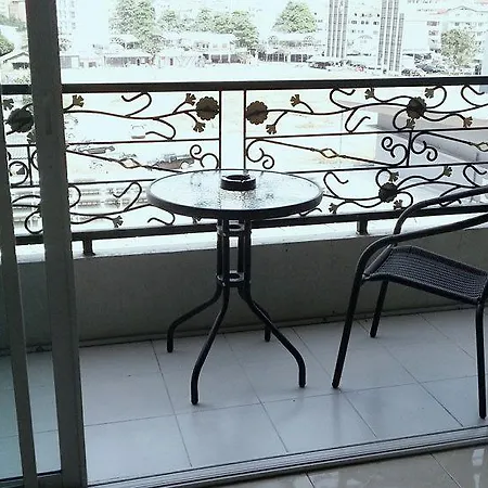 Hotel Arya 3*