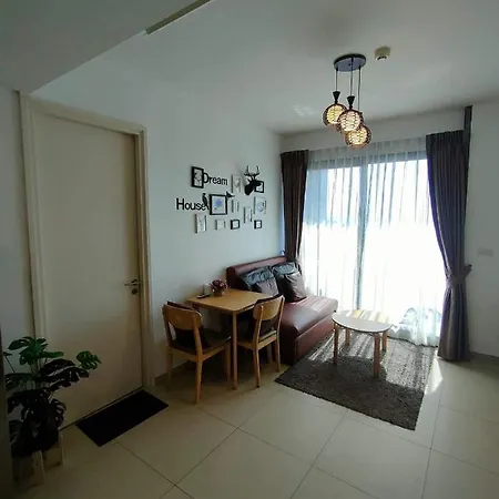 Unixx Seaview Apartment