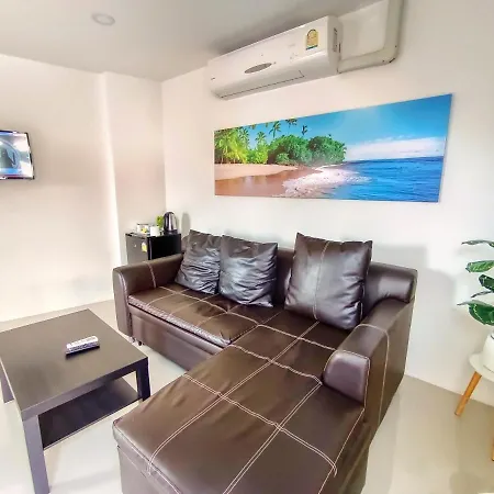 Hotel Sailor - & Steps To Walking Street Pattaya