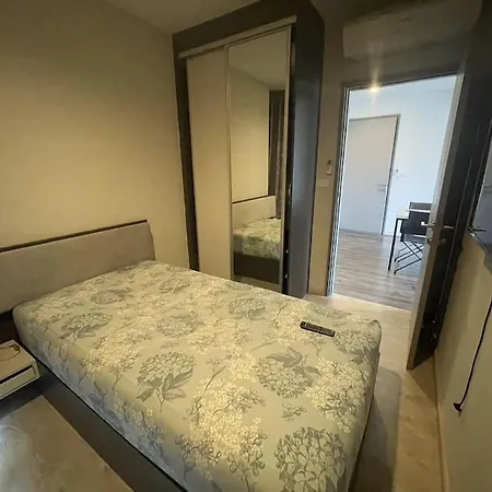 Sea View 2 Bed At Location Pool * Pattaya