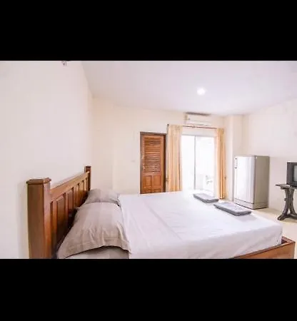 Apartment We *