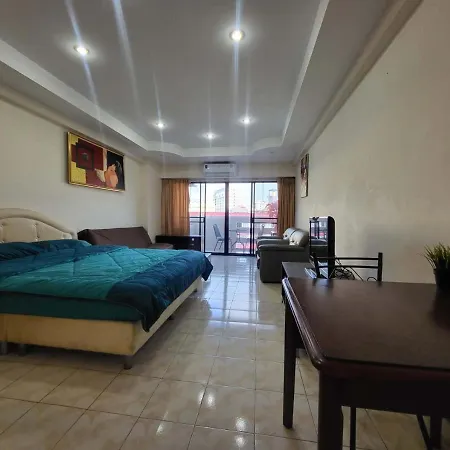芭堤雅步行街650米40平米大公寓可住三人带洗衣机 Apartment Pattaya