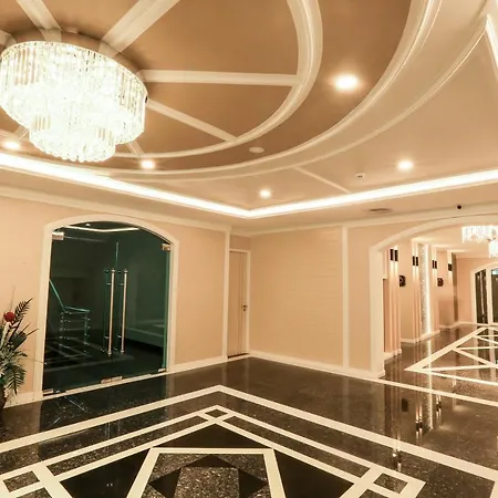 Crystal Palace Luxury
