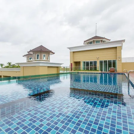 Crystal Palace Luxury Hotel 5*