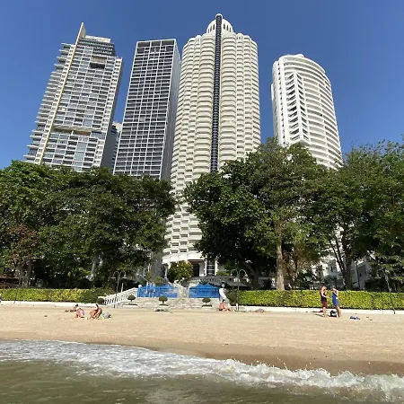 Sky Beachfront Apartment