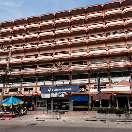 Glur Walking Street Pattaya