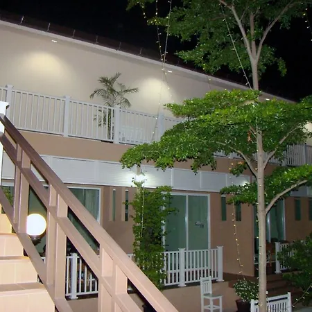 Inn Seabeach Branch 3 *