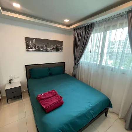 Arcadia Beach Continental Apartment Pattaya
