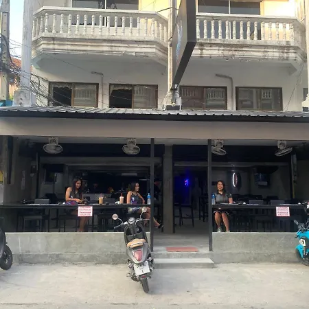Splash Bar And