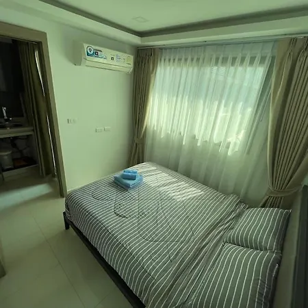 Exclusive Arcadia - Amazing Pools & Gardens, Gym, Sauna, Waterfalls, Jacuzzi, Fast Internet อพาร์ทเม้น Pattaya