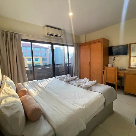 โรงแรม Babylon