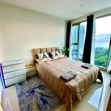 The Riviera Jomtien Apartment *