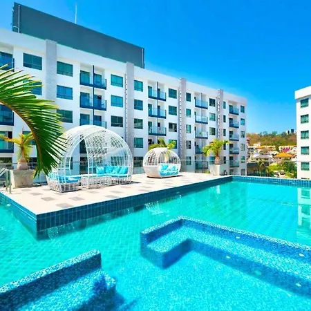 Arcadia Fantastic Swimming Pool Pattaya