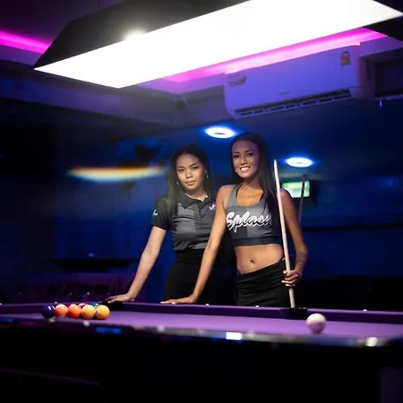 บ้านพัก Splash Bar And 3*