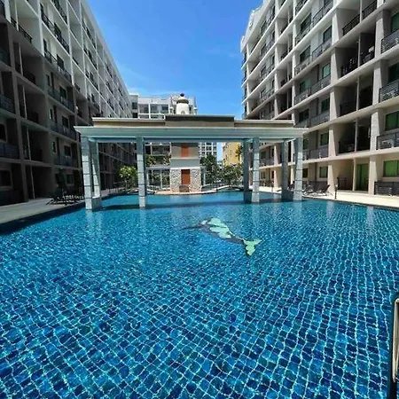 อพาร์ทเม้น Exclusive Arcadia - Amazing Pools & Gardens, Gym, Sauna, Waterfalls, Jacuzzi, Fast Internet Pattaya
