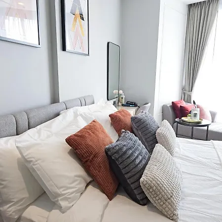 Edge #187 Apartment