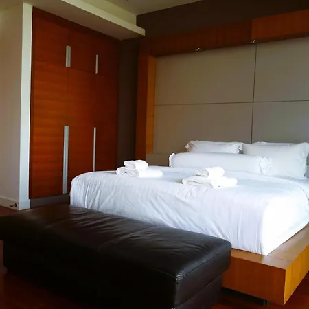 Premium Oceanview Apartment