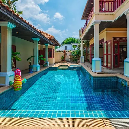 Bali Pool Villa, 5 Min To Walking Street & The Beaches วิลล่า