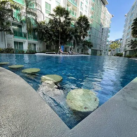 Apartment Stylish With Blazing Fast Fiber Internet, Pool, Sauna, Steam Room, Gym - Guest Friendly *