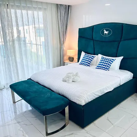 Villa 芭提雅市中心泳池别墅 Pattaya