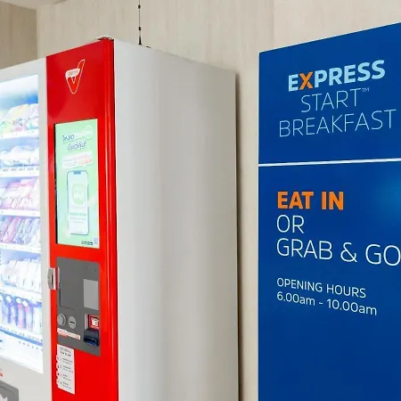 Express By Ihg Hotel