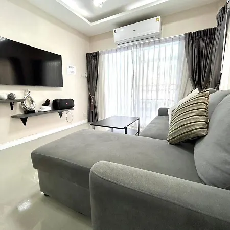 Godji Pool Villa Pattaya