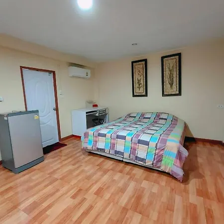 Sea Hill Phatamnak Apartment *