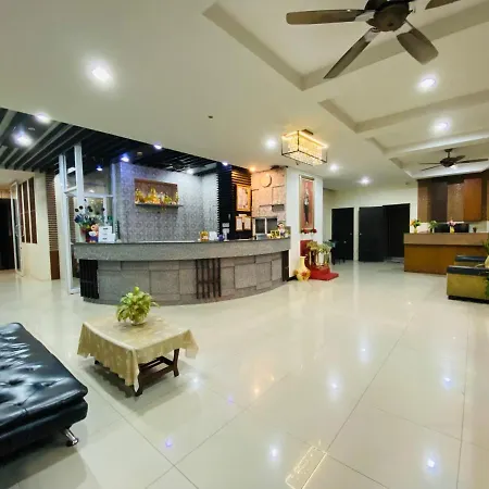 Tycoon By Goad Avadhess Hospitality 1km Walking Street โรงแรม